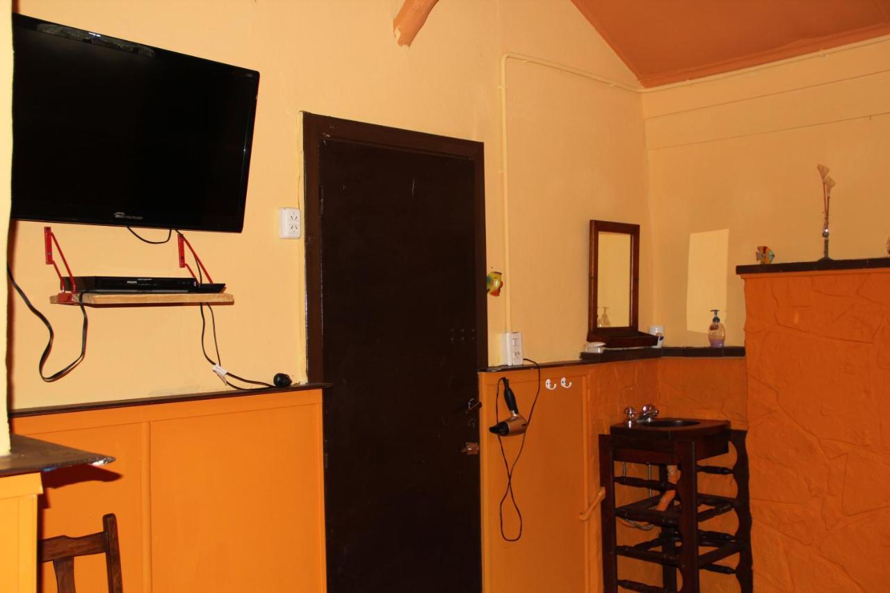 Hotel Posada De La Rosarito à Brandsen Extérieur photo